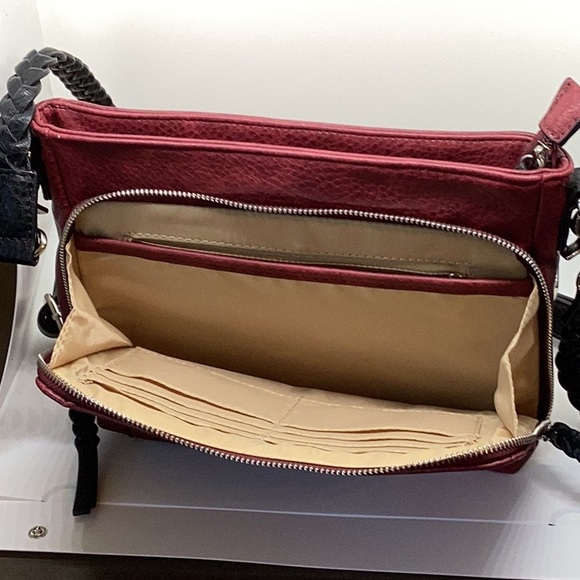 Conceal and Carry Purse - Picture 2 of 4